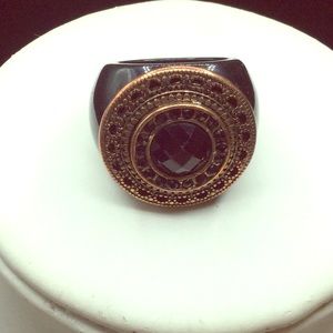 Aldp costume ring plastic & gold filigree Appr 6.5